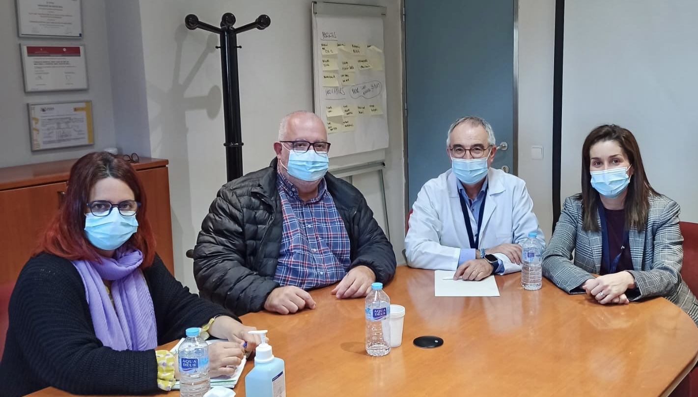 La Bustia reunio alcalde i regidora Masquefa amb direccio Hospital Martorell