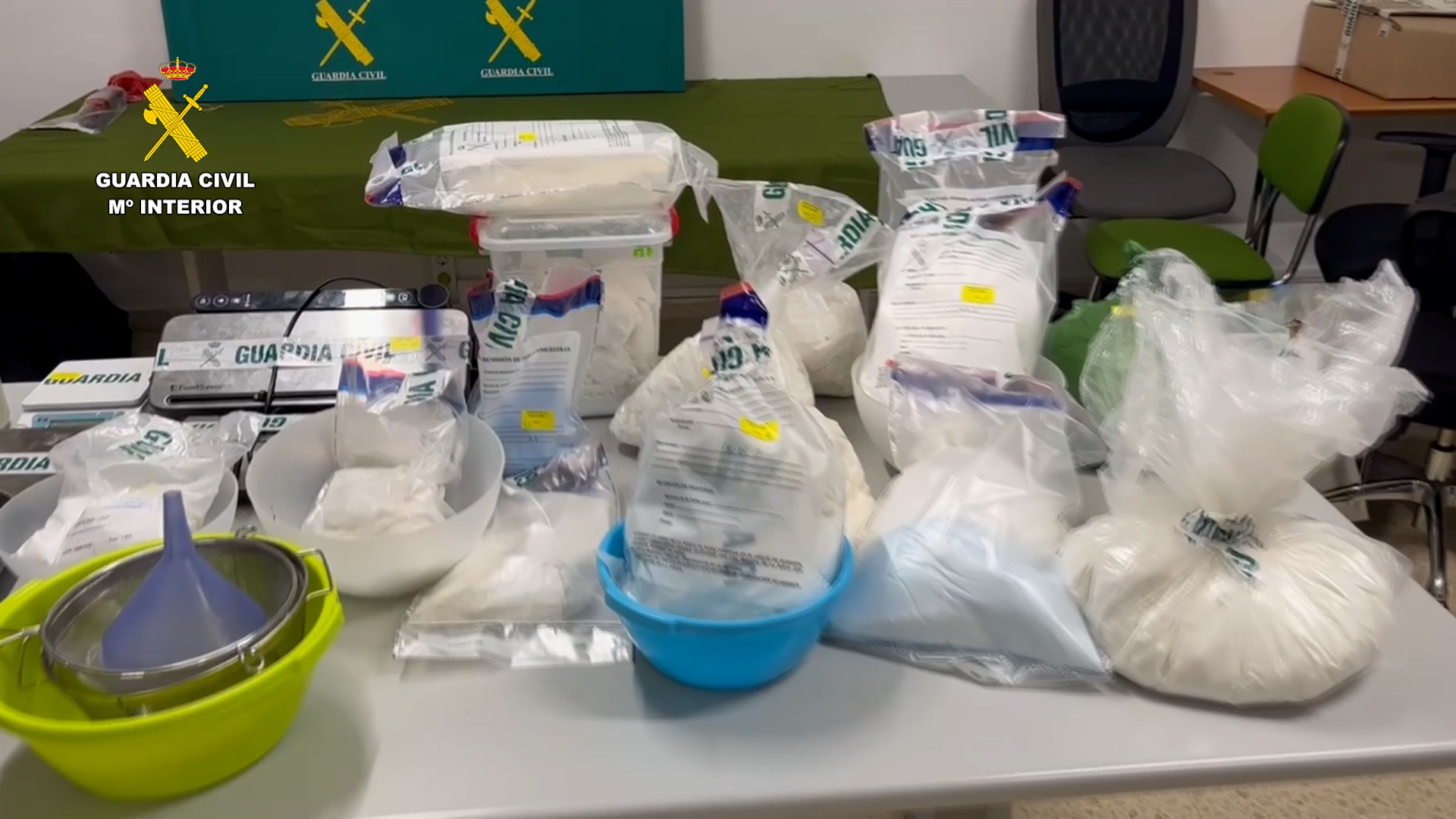 La Bustia intervencions Guardia Civil i desmantellat laboratori cocaina Gelida 3