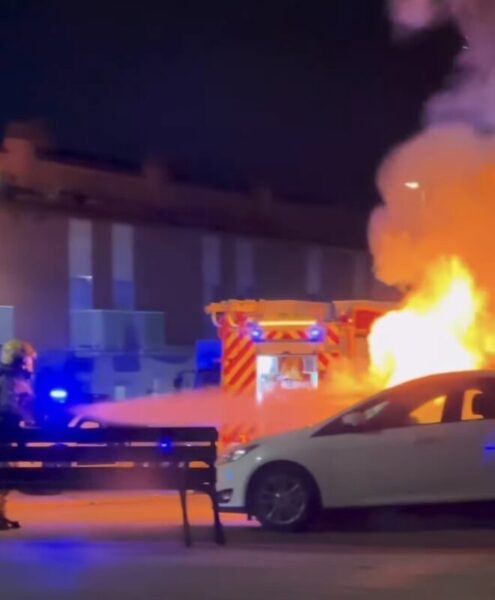 La Bustia incendi cotxes Sant Andreu 2