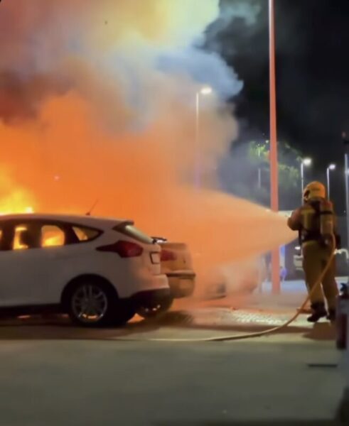 La Bustia incendi cotxes Sant Andreu 3