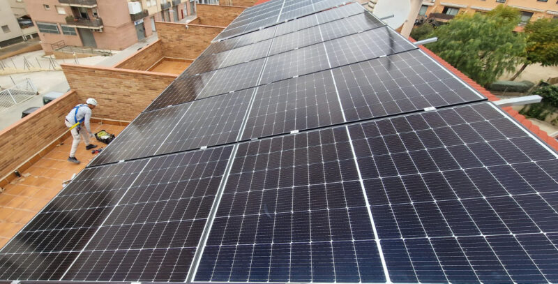 La Bustia eficiencia energetica plaques solars