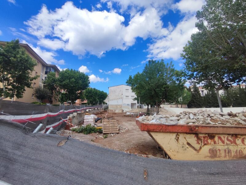 La Bustia obres aturades Sant Bernat Olesa