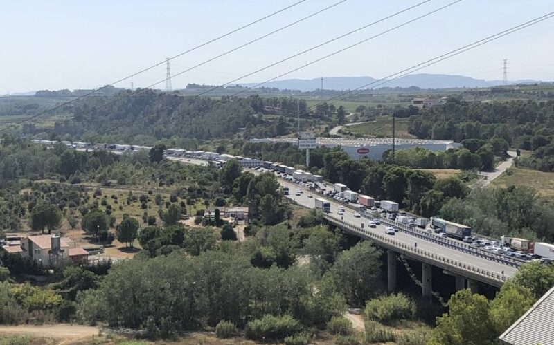 La Bustia autopista AP7 Gelida per incendi a Subirats 31 agost 2024 1