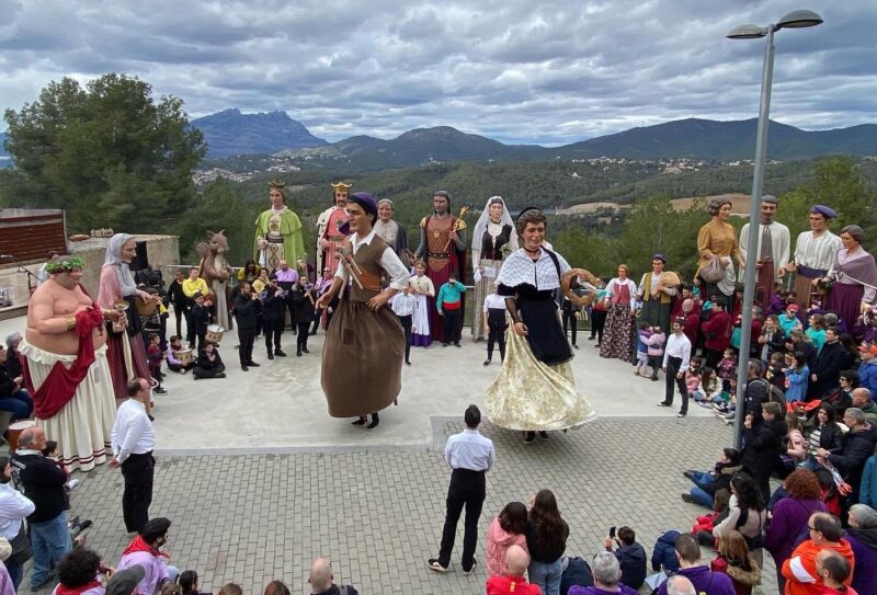 La Bustia gegants Sant Esteve