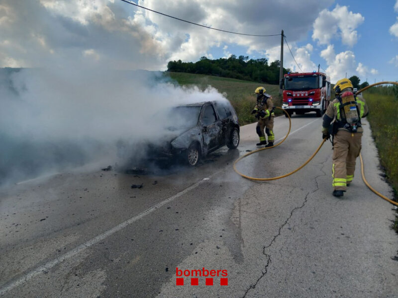 La Bustia incendi vehicle Masquefa 2