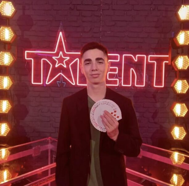 La Bustia Yago el mago Olesa Got Talent 1