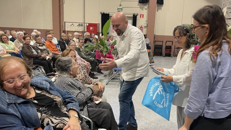 La Bustia homenatge persones centenaries Olesa 11