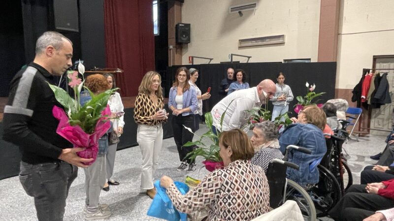 La Bustia homenatge persones centenaries Olesa 2