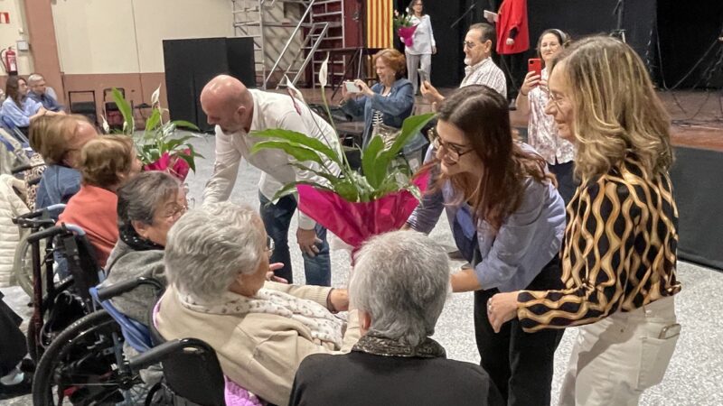 La Bustia homenatge persones centenaries Olesa 7