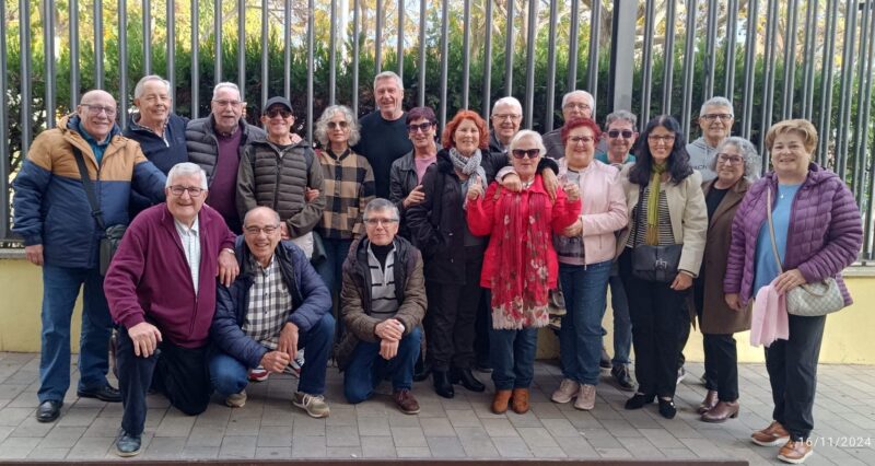 La Bustia retrobament amics carrer de Baix Esparreguera 4