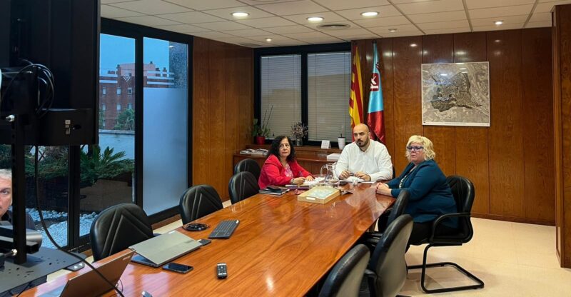 La Bustia reunio Ajuntament Sant Andreu i Creu Roja dana Valencia