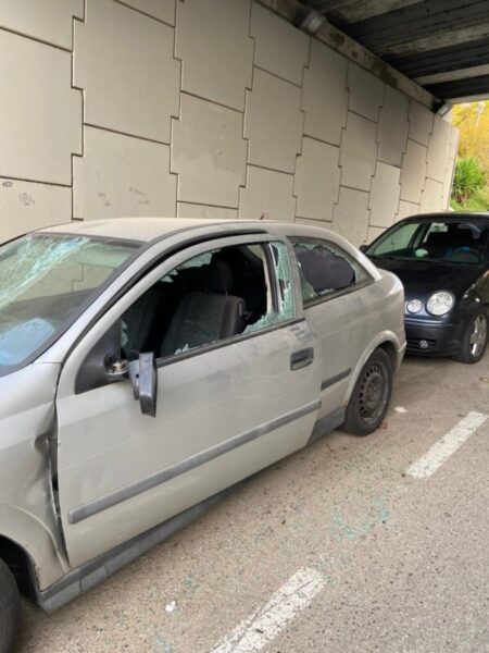 La Bustia vehicles estacionats carrer cami torrassa Martorell 4