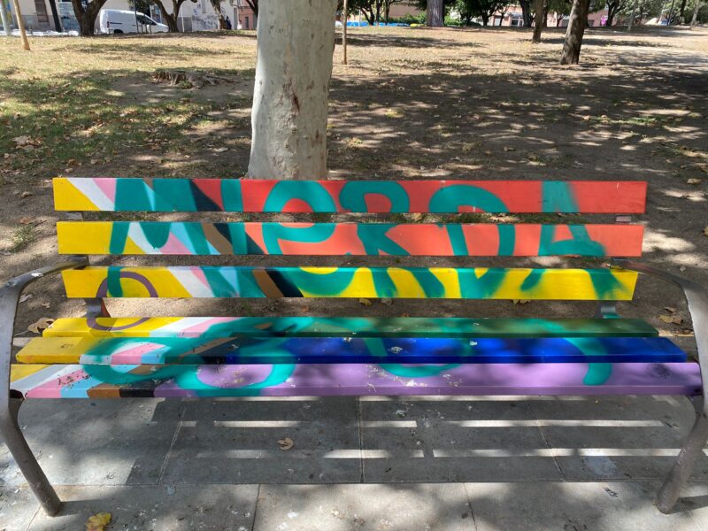 La Bustia pintada contra persones LGTBIQ Olesa juliol 2024