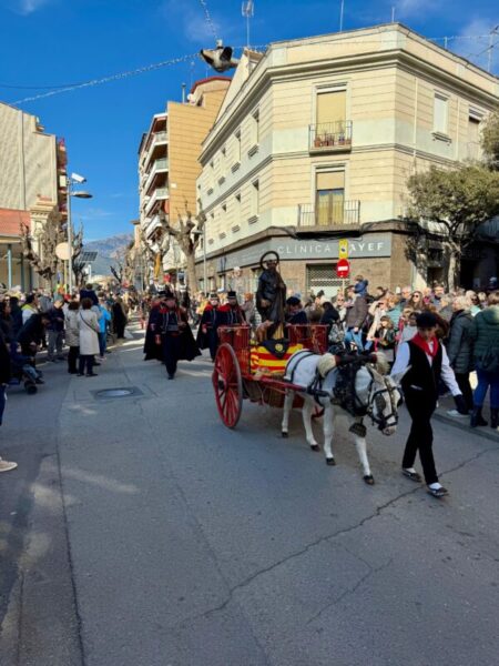 La Bustia Festa Tonis Tres Tombs Olesa 2025