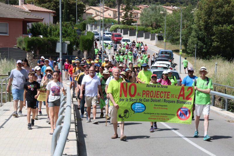 La Bustia caminada popular contra A2 Collbato