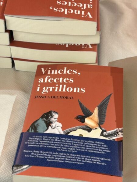 La Bustia Jessica del Moral presentacio llibre Sant Esteve foto Aj