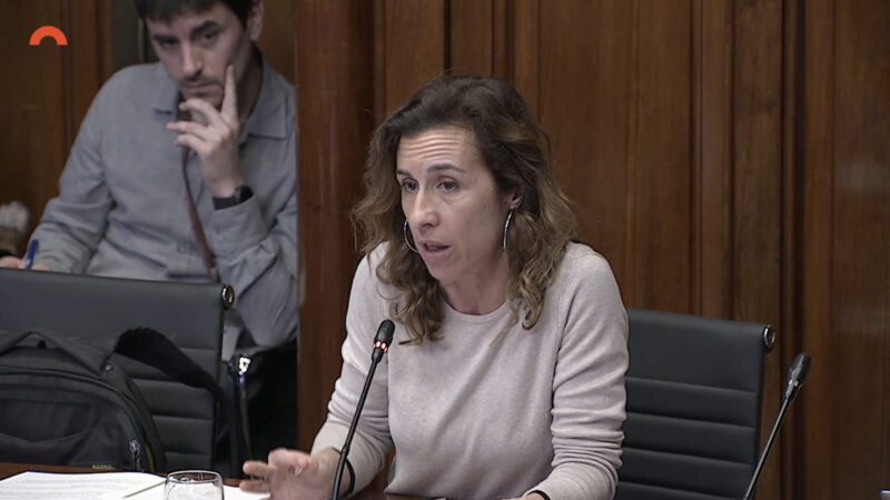 La Bustia Laia Estrada i Marc Serrado Comissio Salut Parlament Catalunya CAP Olesa