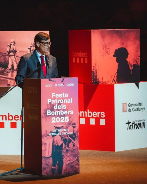 La Bustia Salvador Illa reconeixement Bombers Olesa 2025