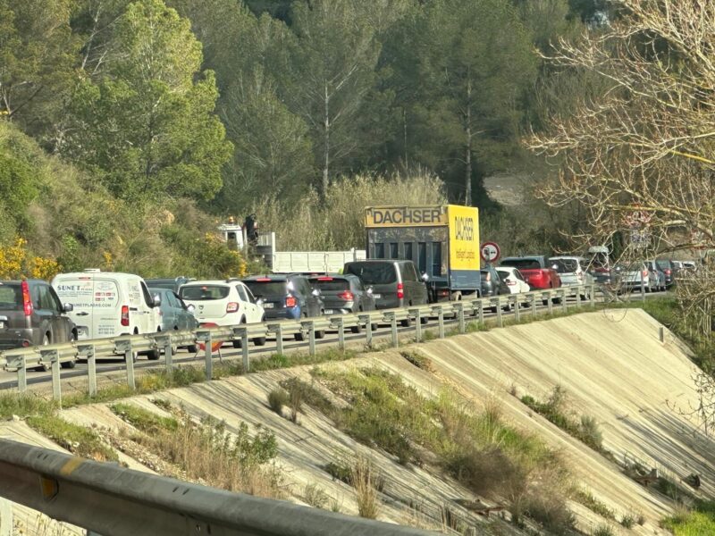 La Bustia obres carretera Les Carpes Olesa 1