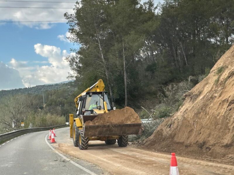 La Bustia obres carretera Les Carpes Olesa 4