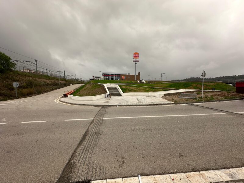 La Bustia obres entrada Olesa 2025