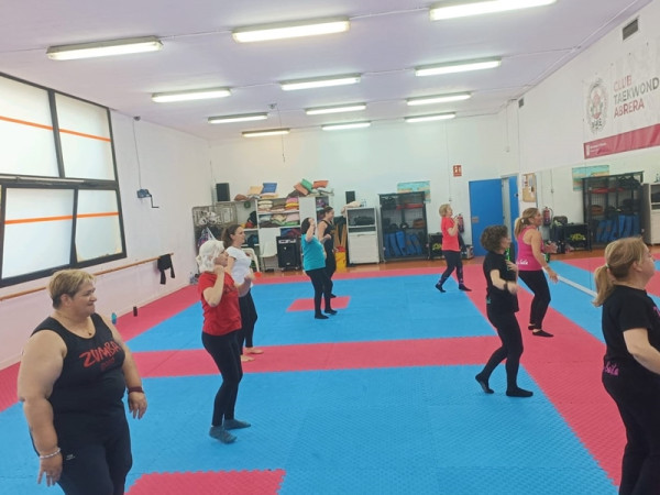 La Bustia Vive y Baila dansa Abrera 2