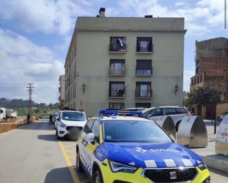 La Bustia actuacio manipulacio electrica edifici ocupat policia local Martorell 1