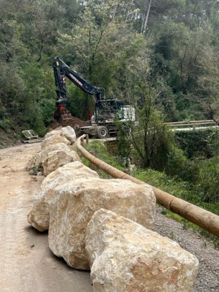 La Bustia obres cami de la Font Freda Gelida