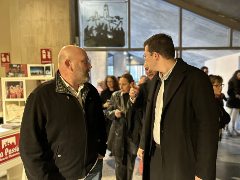 La Bustia visites institucionals La Passio Olesa 6