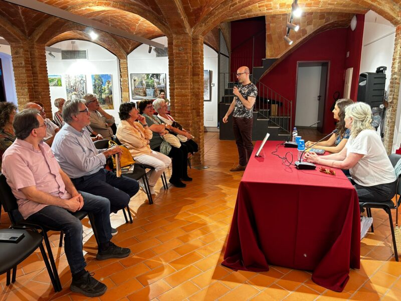 La Bustia Nuria Pradas llibre Benvolguda Agatha Christie 1