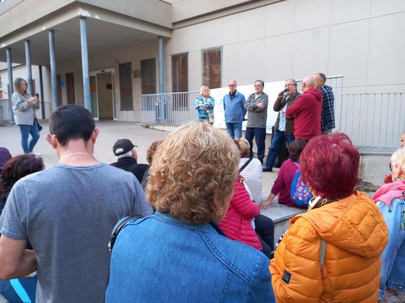 La Bustia concentracio CAP Olesa 9 maig 1