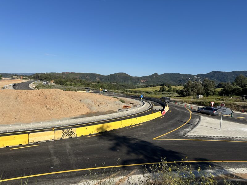 La Bustia oberta rotonda B224 Sant Esteve a Martorell maig 2025
