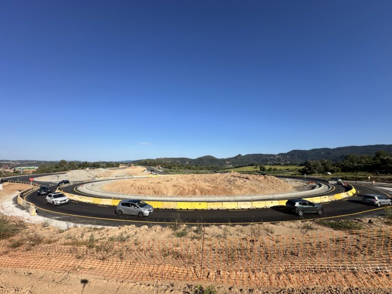 La Bustia oberta rotonda B224 Sant Esteve a Martorell maig 2025