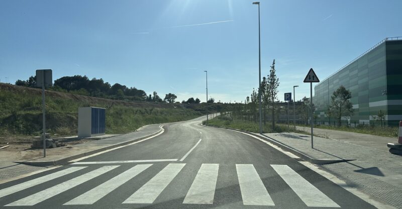 La Bustia oberta segona rotonda BV2433 i vial de la rotonda B224 Sant Esteve a Martorell maig 2025