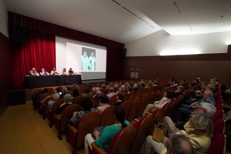 La Bustia presentacio llibre Andreu Avelli Font Paper Estrassa Olesa