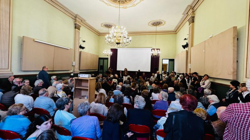 La Bustia presentacio llibre i documental Mestres Gelida