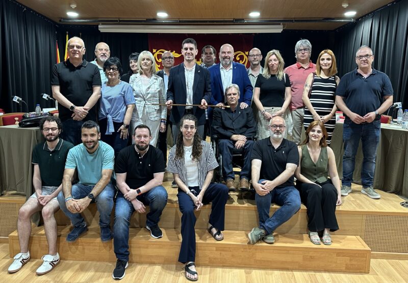 La Bustia Marc Serrado nou alcalde Olesa 14 juny 2025 foto de grup final del Ple