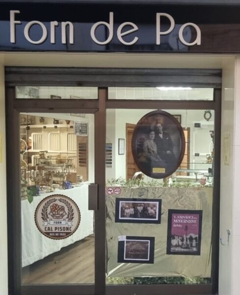 La Bustia aparadors Jornades del Modernisme Gelida 2025