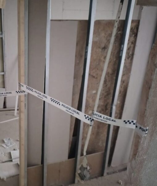 La Bustia edificis precintats Martorell 2