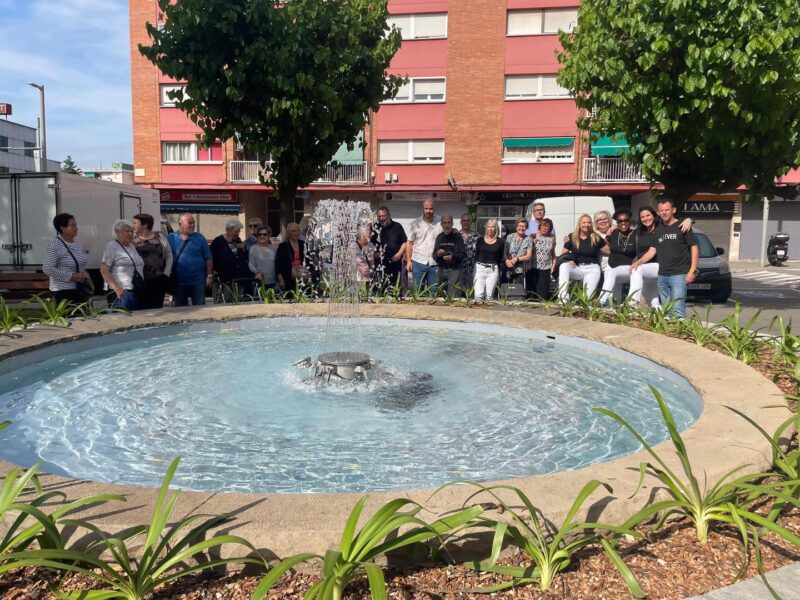 La Bustia fonts plaça de la Pau Sant Andreu 2
