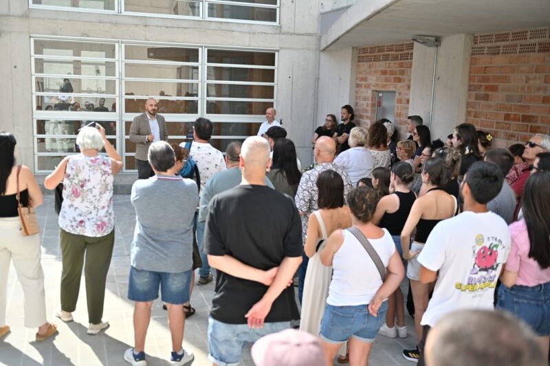 La Bustia lliurament claus habitatge Sant Andreu 4