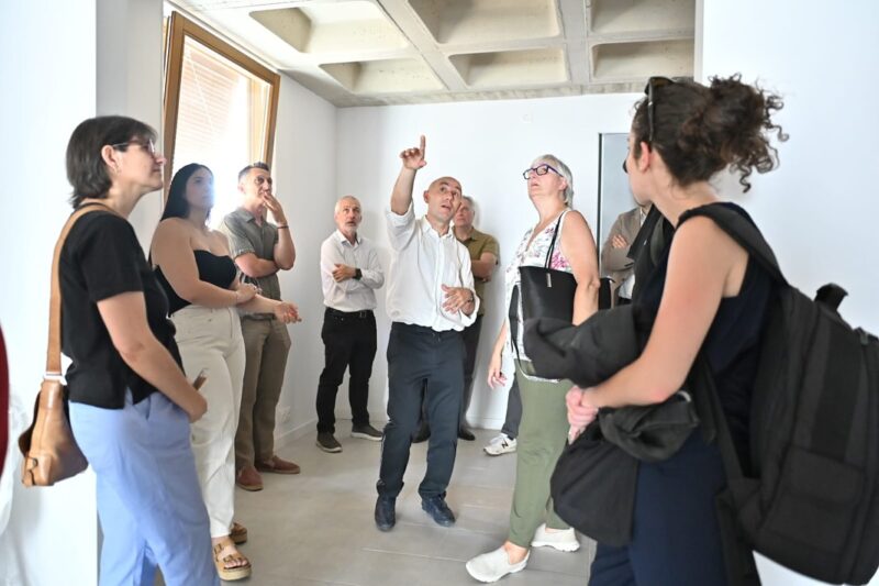 La Bustia lliurament claus habitatge Sant Andreu 7