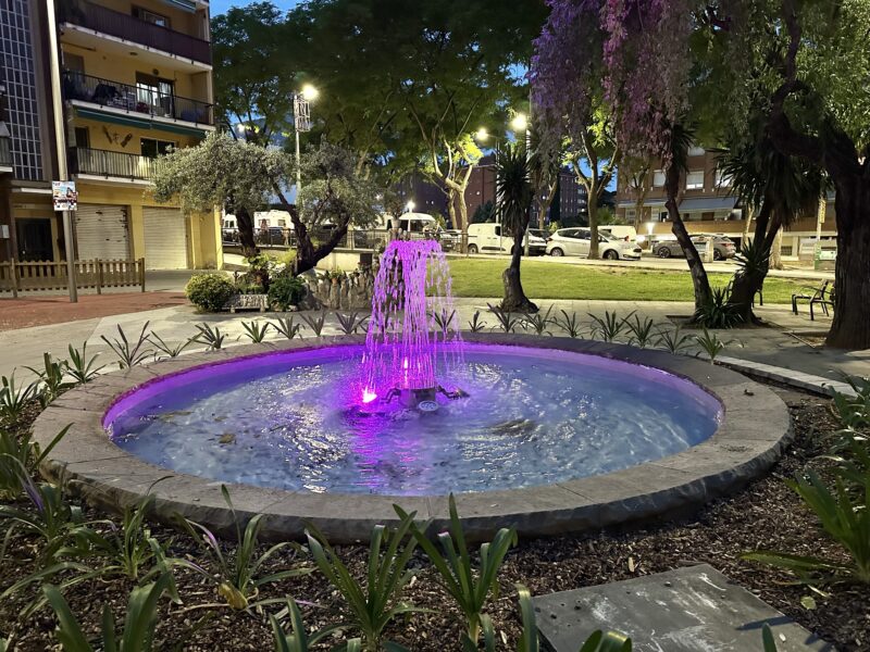 La Bustia pl de la pau font Sant Andreu reobertura maig 2025