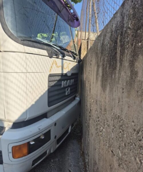 La Bustia accident ferit entre camio i mur Martorell