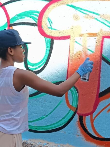 La Bustia mural Sant Andreu 2