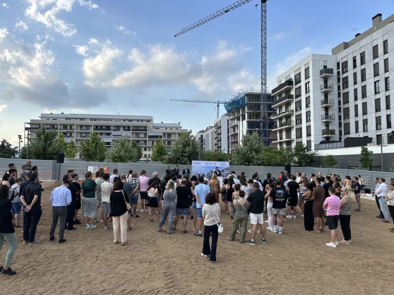 La Bustia primera pedra habitatges Forum La Sinia Martorell