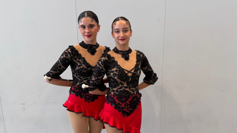 La Bustia Paula Segura i Lucia Gonzalez twirling Les Franqueses 2025 Olesa