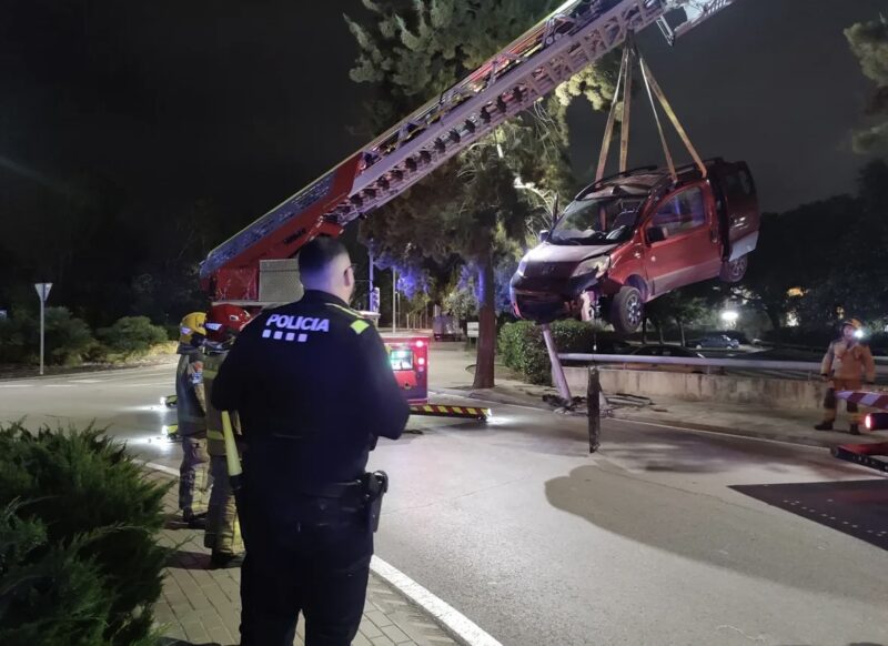 La Bustia cotxe accident fanal Martorell