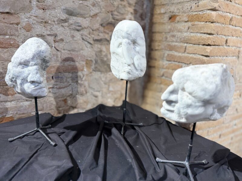 La Bustia exposicio Olesa Ateneu 10 anys 1