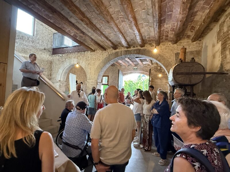 La Bustia exposicio Olesa Ateneu 10 anys 11